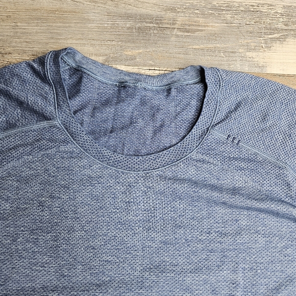 Lululemon Men's Metal Vent Tech Long Sleeve Tshirt Blue Size XL - Picture 2 of 11